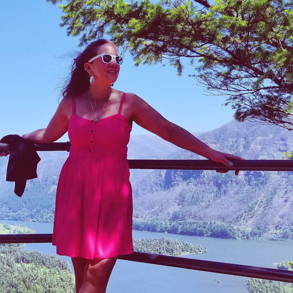 Meet your Posher, Carrie